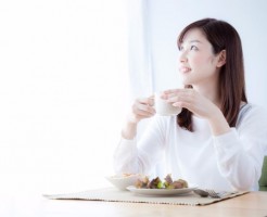 16時間絶食で体重を落とす「８時間ダイエット」の効果とやり方