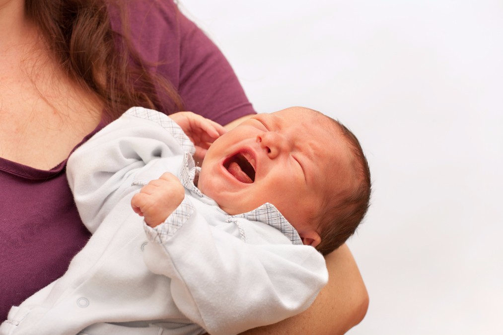 育児に大忙しな産後ママを襲う「背中の痛み」を解消する方法
