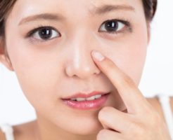 鼻の周りにできるシワの原因と改善する方法