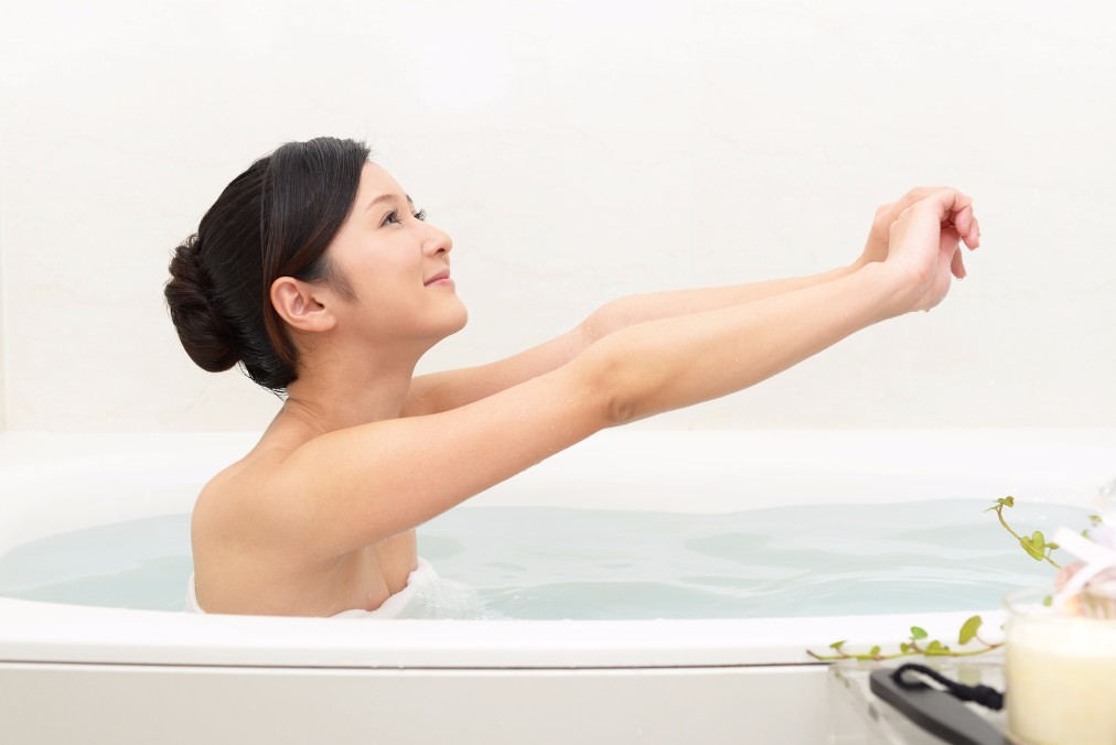 ズボラ女子でも美肌になれる「タモリ式入浴法」のメリット5