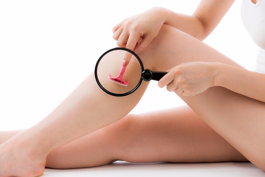 自己流のムダ毛処理が招く「足のぶつぶつ」の原因と治し方