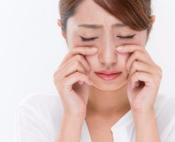 お肌を暗くする「くすみ」の5つの原因と、原因に合わせた取り方