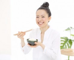 健康的に痩せるなら「もち麦ダイエット」でヤセ菌を増やしましょう！