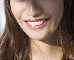 鼻の下のウブ毛、美人女子の処理の方法