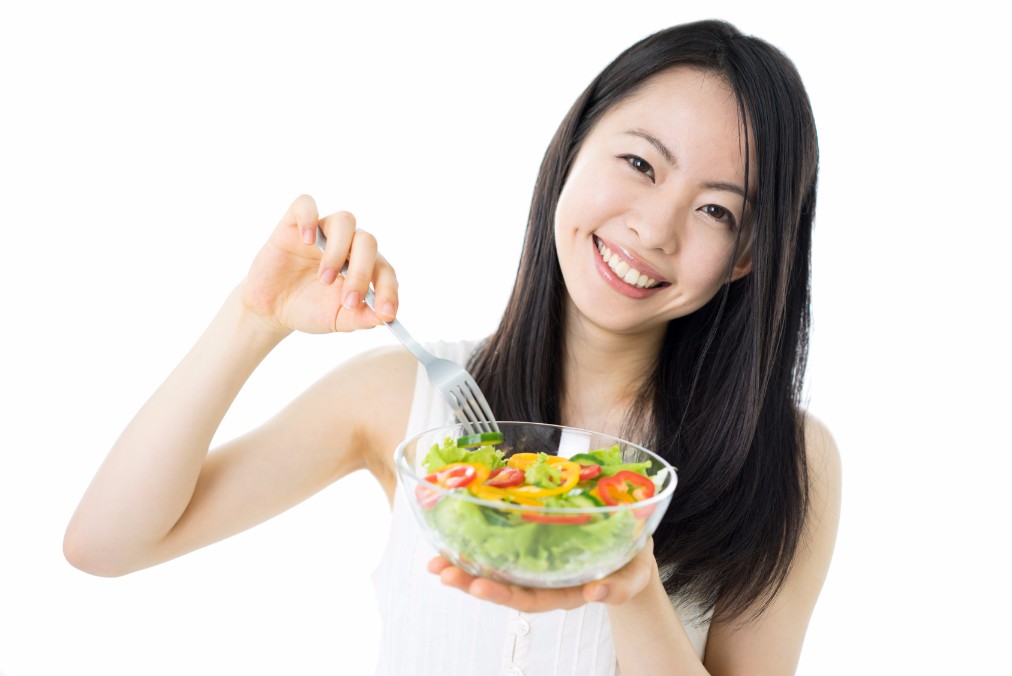 【小松菜奈さんも実践中】食べる順番ダイエットの効果の秘密とやり方