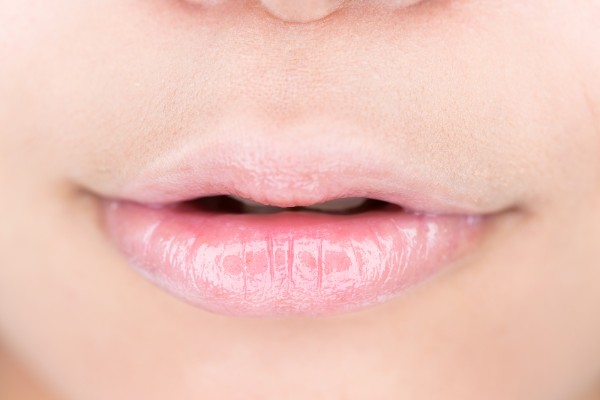 【体調が強く影響する】唇の色が赤くなる4つの原因